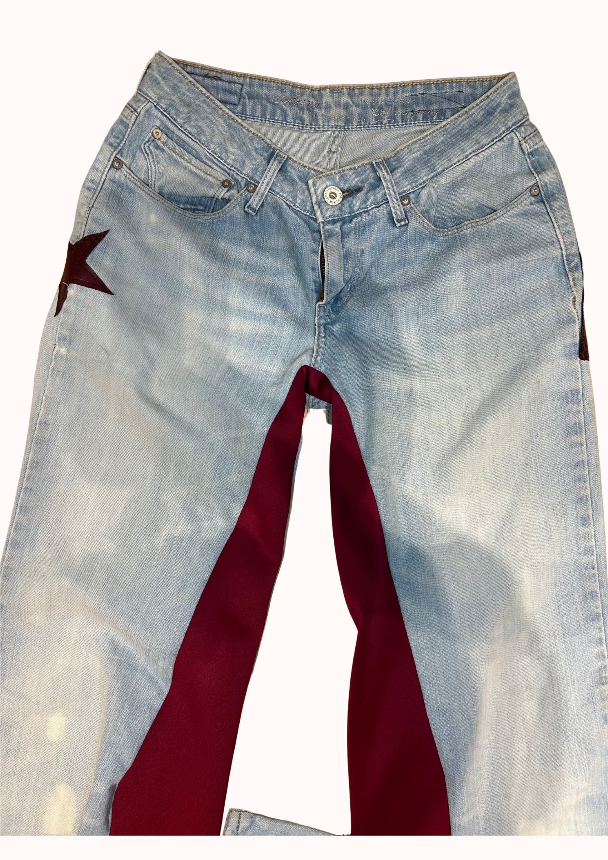 Levis Bold curve AMORE