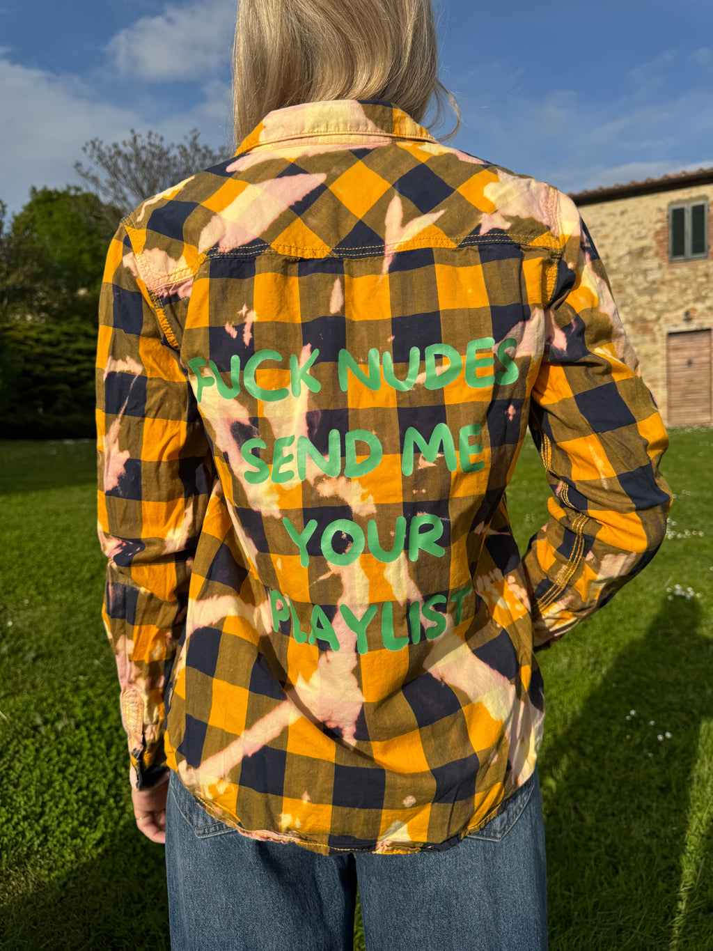 Camicia "Fuck nudes send me your playlist"