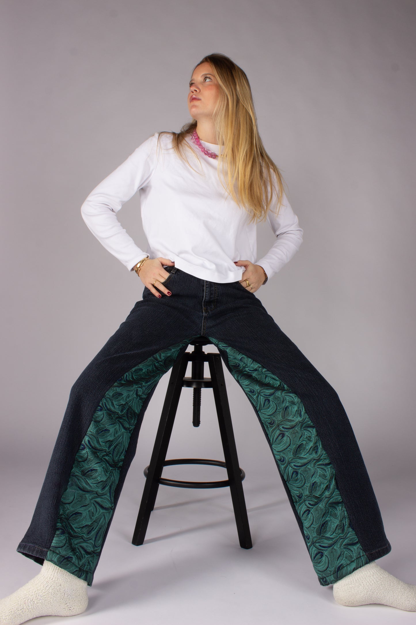 pantalone con inserto broccato verde